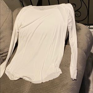 Cute long sleeve American eagle shirt